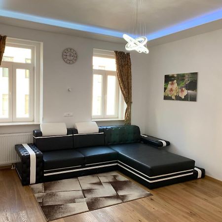 Colony Apartments Виена Екстериор снимка