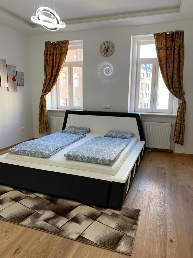 Colony Apartments Виена Екстериор снимка