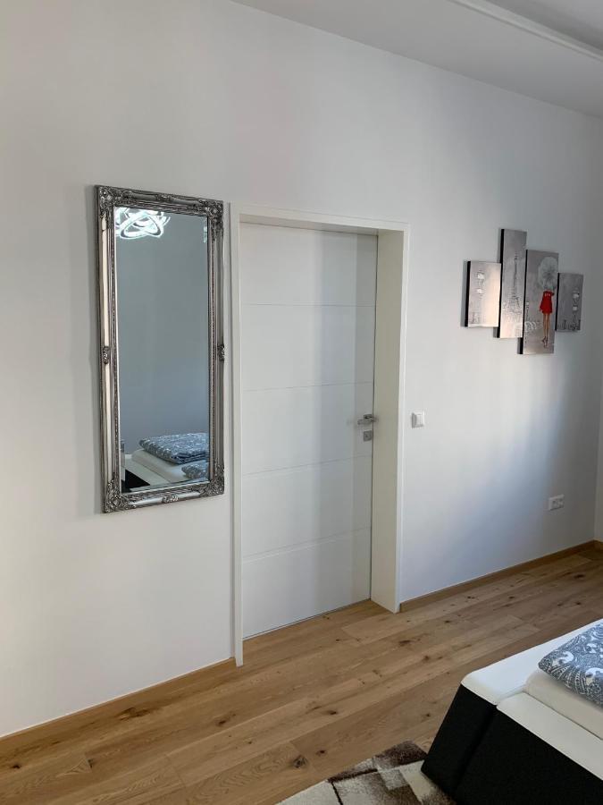 Colony Apartments Виена Екстериор снимка